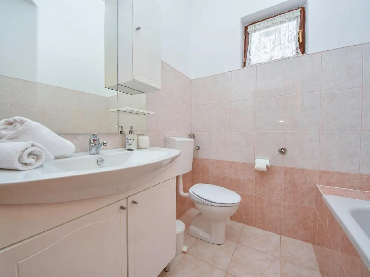 Holiday Home Laura By Interhome Pridraga