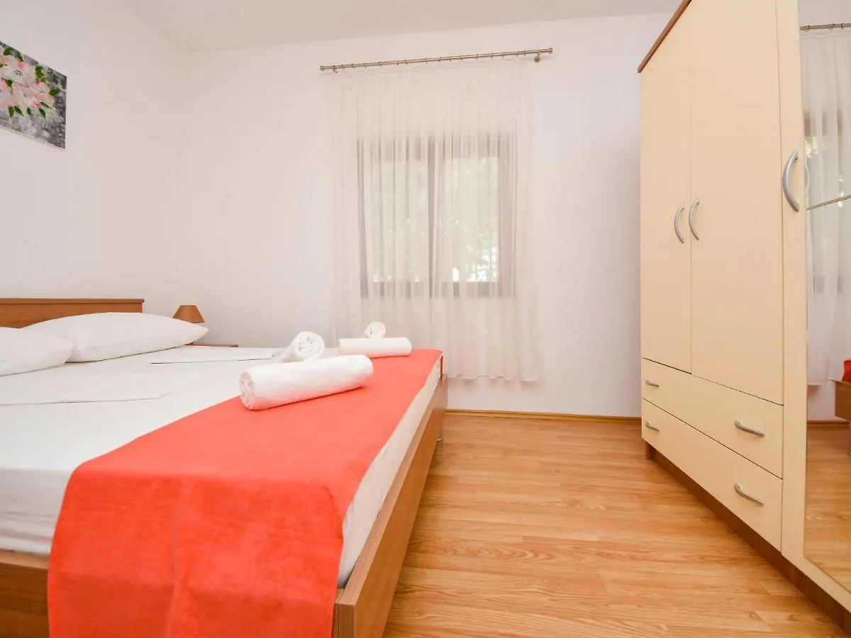 Holiday Home Laura By Interhome Pridraga
